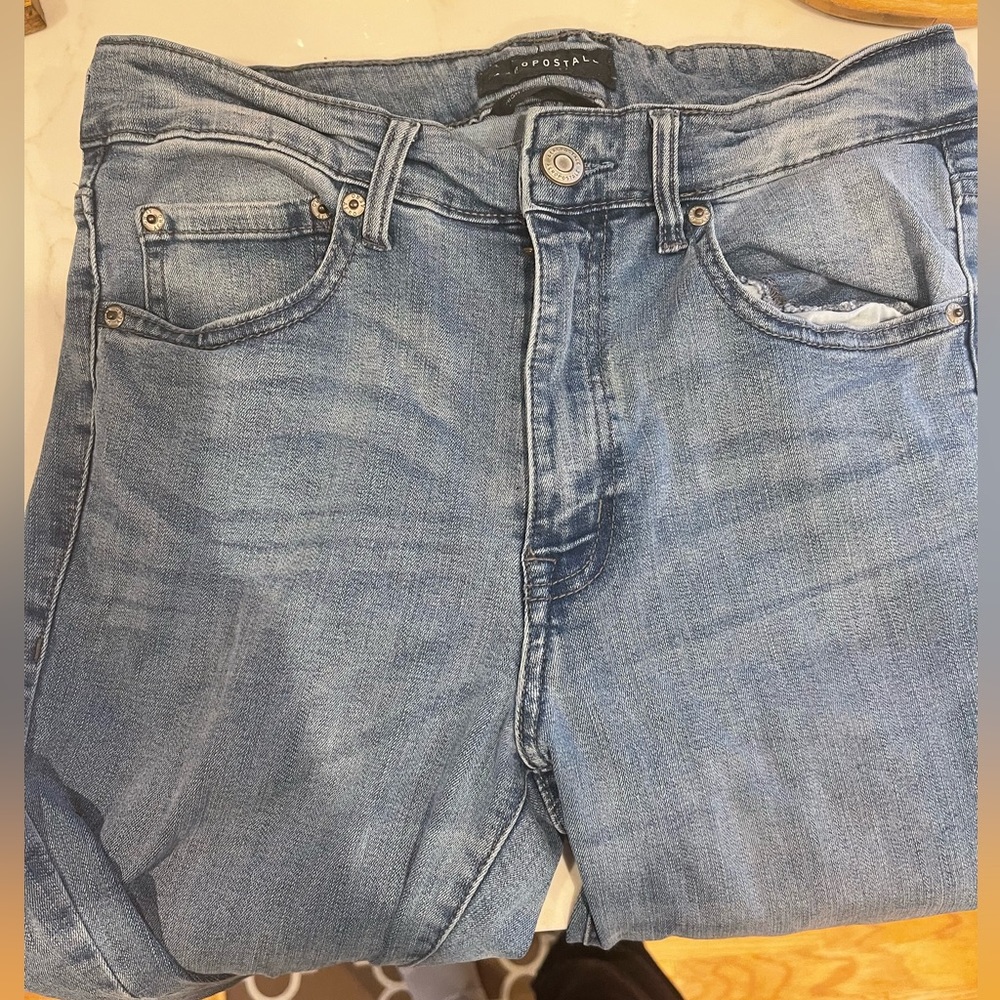 Size 10 short high rise jeggings from Aeropostale.